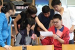 Principal, Teachers and Students from Chinese Sister School visit Thomas Jefferson High School in Dallas, Texas March 2012