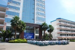 American High School visit Hainan Overseas Chinese High School in Haikou, China May 2011